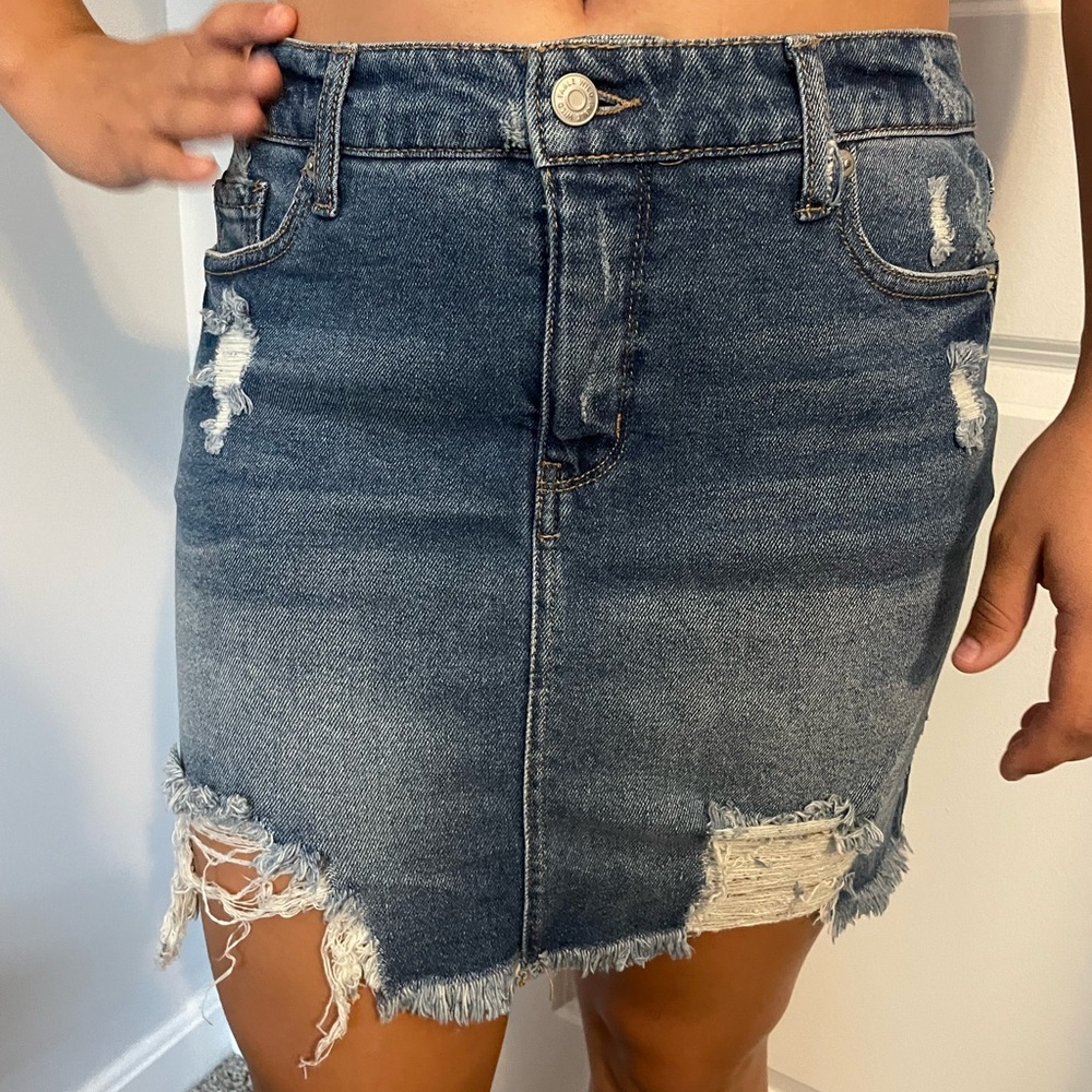 New Wild Fable mini jean skirt, size 12, dark blue with rips